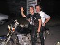 129_2949 Zytomyr - URAL-DNEPR dei BIKER locali 18 - Maurizio ed un Biker locale_JPG